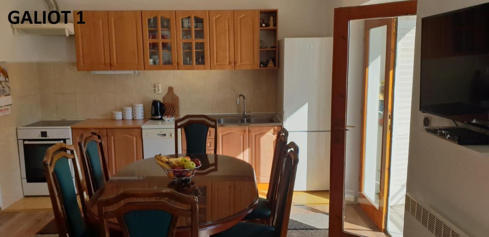Apartmani Galiot Igalo Cameră foto